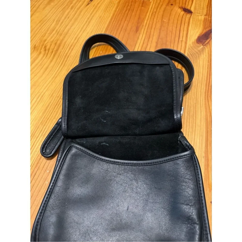 Coach 9949 Faith Oliver Legrone Legacy- 90s Y2K Vintage - Black
